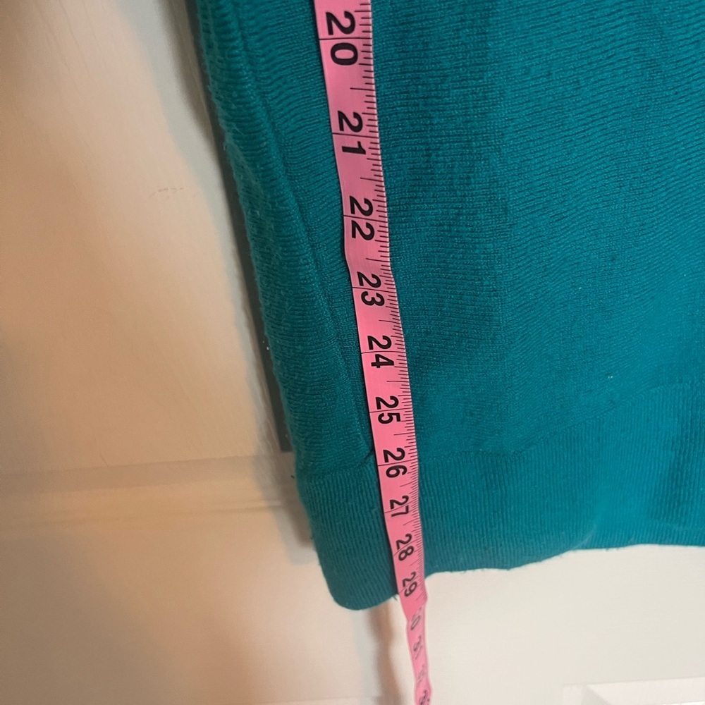 New York & Company Teal Sweater size medium very comfy - Picture 5 of 5